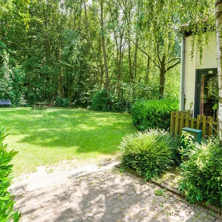 Secluded In With Garden * Ulestraten