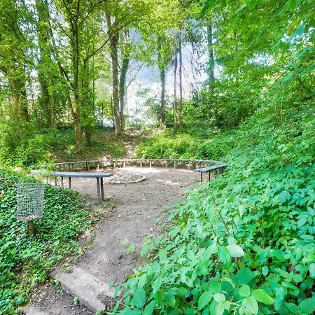 Secluded In With Garden *