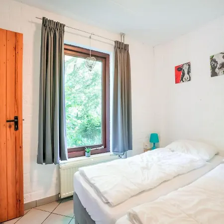 In With Forest * Ulestraten