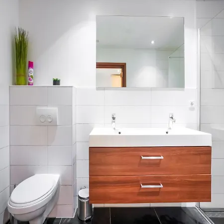 Дом отдыха In With Forest