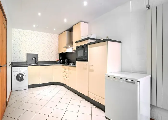 Сasa de vacaciones In With Forest *